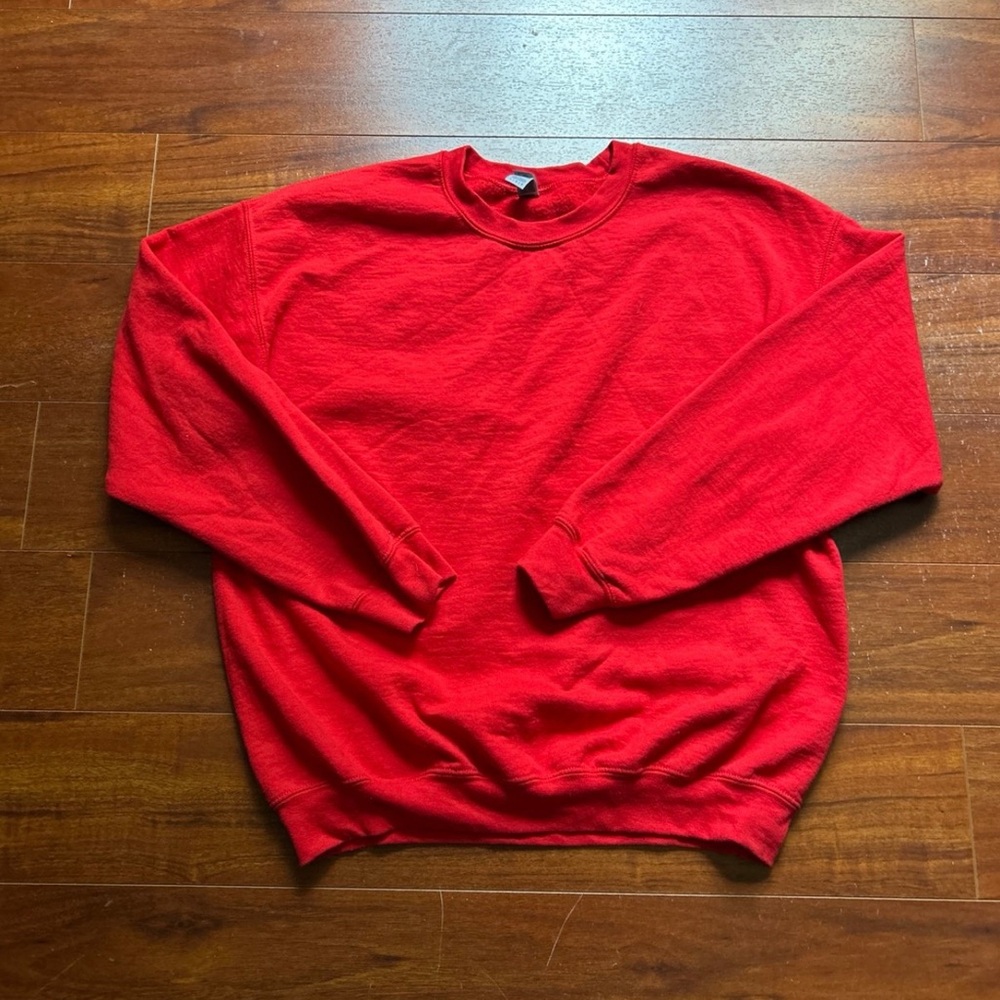 Gildan Red Crewneck Sweater Vibrant Cotton Blend